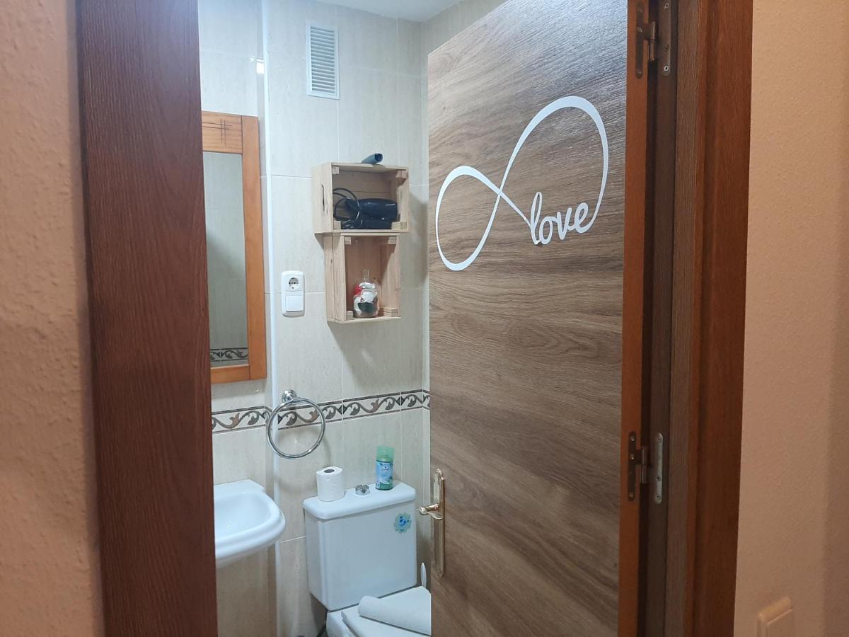 Apartamento Con Parking Gratis En El Centro De Malaga Appartamento Esterno foto